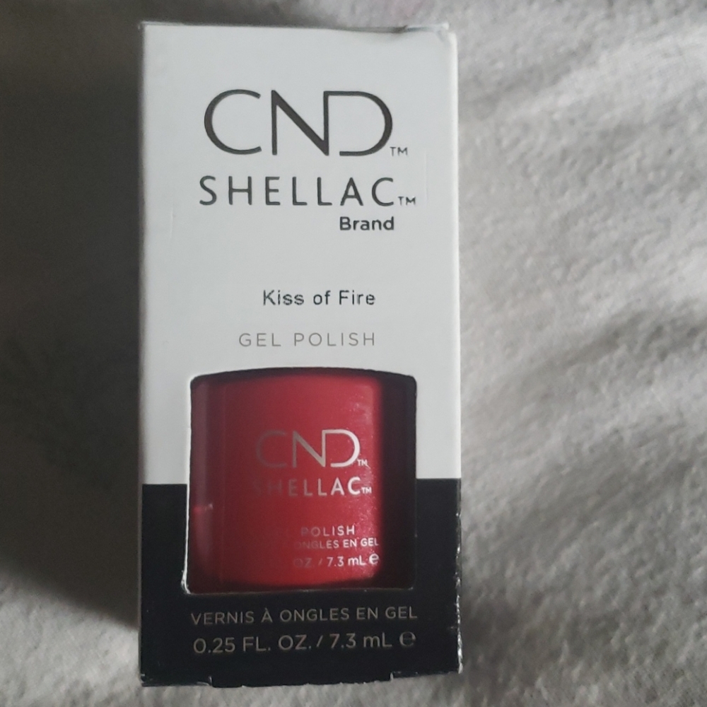 CND Shellac 💋KISS OF FIIRE🔥 CND Wallet GWP